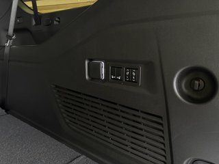 Chevrolet Suburban  2026 à Saint-Eustache, Québec - 20 - w320h240px