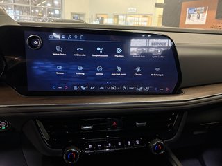 Chevrolet Suburban  2026 à Saint-Eustache, Québec - 10 - w320h240px