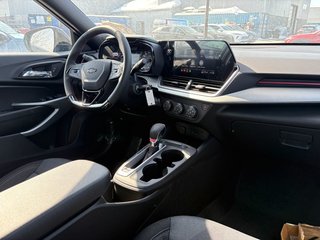 Chevrolet Trax  2026 à Saint-Eustache, Québec - 14 - w320h240px