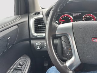 2014 GMC Acadia in Saint-Eustache, Quebec - 5 - w320h240px