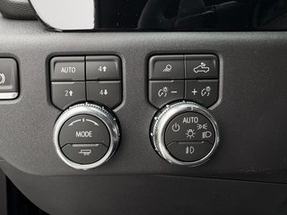 GMC Sierra 1500  2026 à Saint-Eustache, Québec - 13 - w320h240px