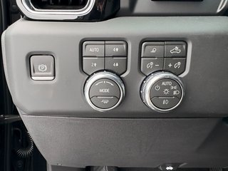 GMC Sierra 1500  2026 à Saint-Eustache, Québec - 13 - w320h240px