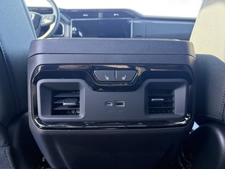 GMC Sierra 1500  2026 à Saint-Eustache, Québec - 17 - w320h240px