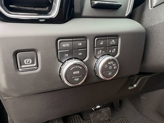 2026 GMC Sierra 3500 HD in Saint-Eustache, Quebec - 14 - w320h240px