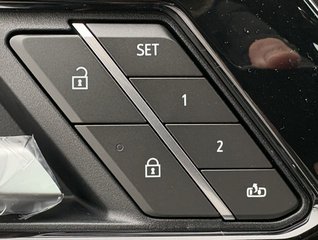 2026 GMC Yukon XL in Saint-Eustache, Quebec - 13 - w320h240px