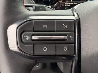 2026 GMC Yukon XL in Saint-Eustache, Quebec - 8 - w320h240px