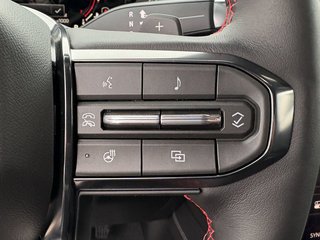 2026 GMC Yukon XL in Saint-Eustache, Quebec - 9 - w320h240px