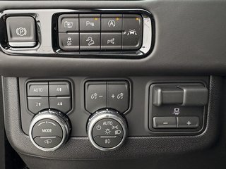 2026 GMC Yukon XL in Saint-Eustache, Quebec - 12 - w320h240px