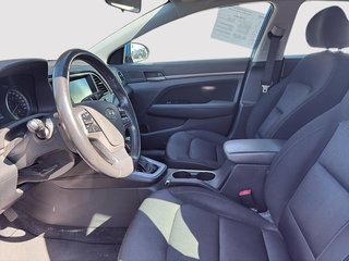 2017 Hyundai Elantra in Saint-Eustache, Quebec - 7 - w320h240px