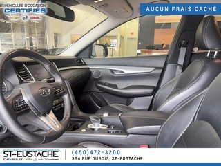 2019 Infiniti QX50 in Saint-Eustache, Quebec - 17 - w320h240px