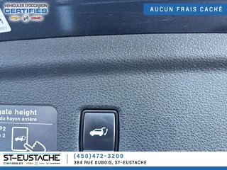 2019 Infiniti QX50 in Saint-Eustache, Quebec - 9 - w320h240px
