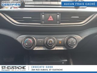 2023 Kia Forte in Saint-Eustache, Quebec - 10 - w320h240px