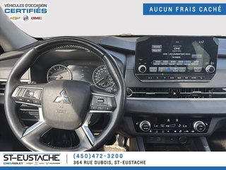 Mitsubishi Outlander  2022 à Saint-Eustache, Québec - 12 - w320h240px