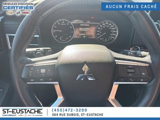 2022 Mitsubishi Outlander in Saint-Eustache, Quebec - 12 - w320h240px