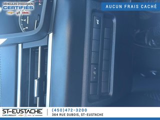 2022 Mitsubishi Outlander in Saint-Eustache, Quebec - 11 - w320h240px