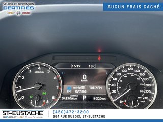 Mitsubishi Outlander  2022 à Saint-Eustache, Québec - 9 - w320h240px