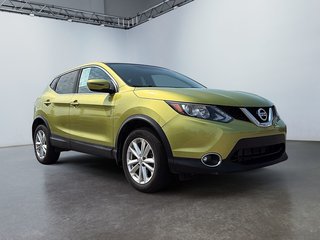 2017 Nissan Qashqai in Saint-Eustache, Quebec - 4 - w320h240px