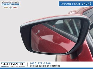 Nissan Versa  2021 à Saint-Eustache, Québec - 7 - w320h240px