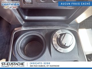 Toyota 4Runner  2019 à Saint-Eustache, Québec - 16 - w320h240px