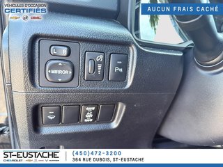 Toyota 4Runner  2019 à Saint-Eustache, Québec - 9 - w320h240px