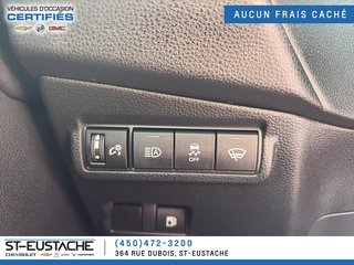 Toyota Corolla Cross  2023 à Saint-Eustache, Québec - 12 - w320h240px