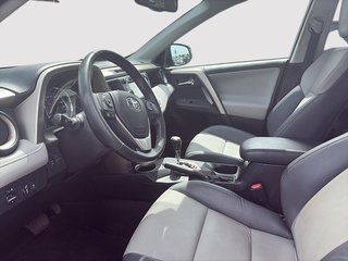 2015 Toyota RAV4 in Saint-Eustache, Quebec - 20 - w320h240px