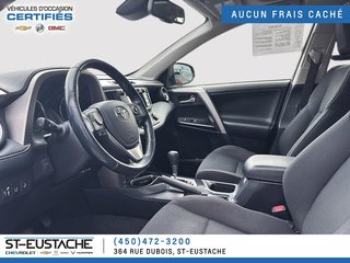 Toyota RAV4  2018 à Saint-Eustache, Québec - 9 - w320h240px