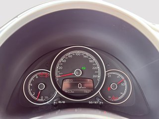 2018 Volkswagen Beetle in Saint-Eustache, Quebec - 13 - w320h240px