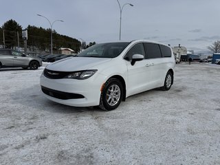 2022 Chrysler Grand Caravan SXT in Amqui, Quebec - 2 - w320h240px