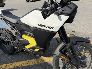 Can-Am ORIGIN Electrique  2025 à Charlemagne, Québec - 4 - w320h240px