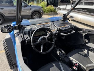2022 Can-Am COMMANDER MAX 1000 XT in Charlemagne, Quebec - 5 - w320h240px