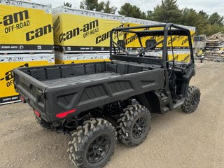 Defender 6x6 DPS HD10  2024 à Charlemagne, Québec - 5 - w320h240px