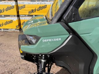 Can-Am DEFENDER DPS CAB HD9  2026 à Charlemagne, Québec - 3 - w320h240px