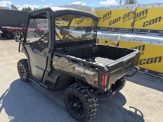 2023 Can-Am DEFENDER HD9 XT in Charlemagne, Quebec - 6 - w320h240px