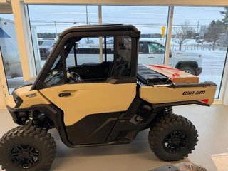 2026 Can-Am DEFENDER LIMITED CAB HD11 in Charlemagne, Quebec - 2 - w320h240px