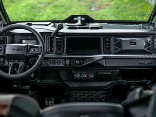 2026 Can-Am DEFENDER MAX LIMITED CAB HD11 in Charlemagne, Quebec - 6 - w320h240px