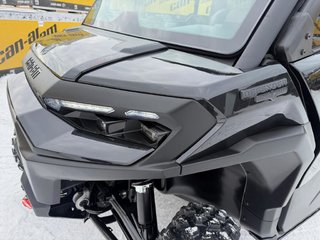 Can-Am DEFENDER MAX LIMITED LONE STAR CAB HD11  2026 à Charlemagne, Québec - 2 - w320h240px