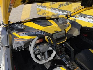 Can-Am MAVERICK R XRS 240hp X RS  2024 à Charlemagne, Québec - 5 - w320h240px