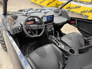 Can-Am MAVERICK X3 XDS TURBO RR SMART-SHOX  2026 à Charlemagne, Québec - 4 - w320h240px