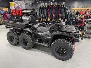 Can-Am OUTLANDER MAX 6X6 BACKCOUNTRY 1000R  2026 à Charlemagne, Québec - 6 - w320h240px