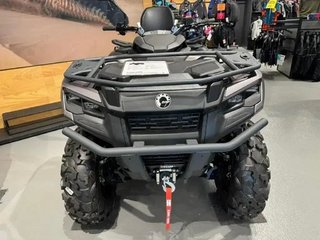 Can-Am OUTLANDER MAX 700 XT  2026 à Charlemagne, Québec - 4 - w320h240px