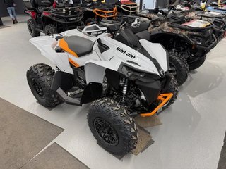 Can-Am RENEGADE X XC 1000R XXC  2026 à Charlemagne, Québec - 6 - w320h240px