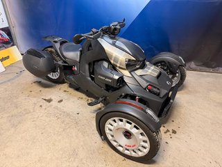 Can-Am RYKER RALLY 900 ACE  2024 à Charlemagne, Québec - 2 - w320h240px