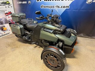 2025 Can-Am SPYDER CANYON REDROCK in Charlemagne, Quebec - 2 - w320h240px