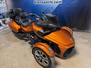 Can-Am Spyder F3 Limited Special Series  2024 à Charlemagne, Québec - 2 - w320h240px