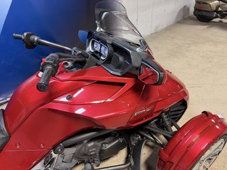 2018 Can-Am SPYDER F3 LIMITED in Charlemagne, Quebec - 4 - w320h240px