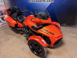 Can-Am SPYDER F3 LIMITED  2019 à Charlemagne, Québec - 2 - w320h240px