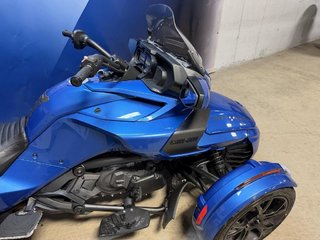 Can-Am SPYDER F3 LIMITED  2019 à Charlemagne, Québec - 4 - w320h240px