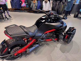 Can-Am SPYDER F3-S SE6 F3  2024 à Charlemagne, Québec - 5 - w320h240px