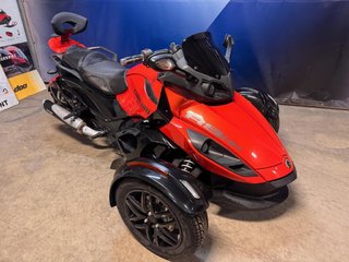 2009 Can-Am SPYDER RS SE5 in Charlemagne, Quebec - 2 - w320h240px